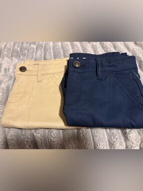 Old Navy uniform skinny pants for Girls